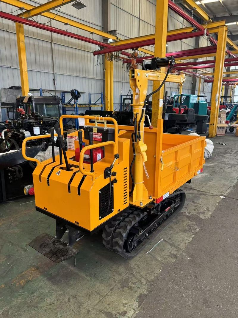 Transportor pe Șenile cu Benă Basculabilă