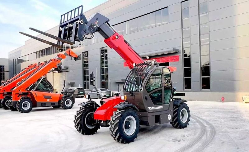 Telehandler Multifuncțional